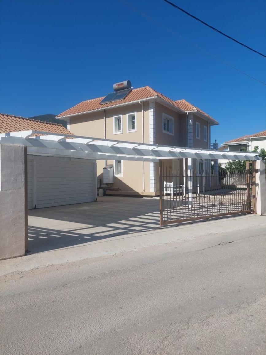 Villa Morris Nydri  Exterior foto